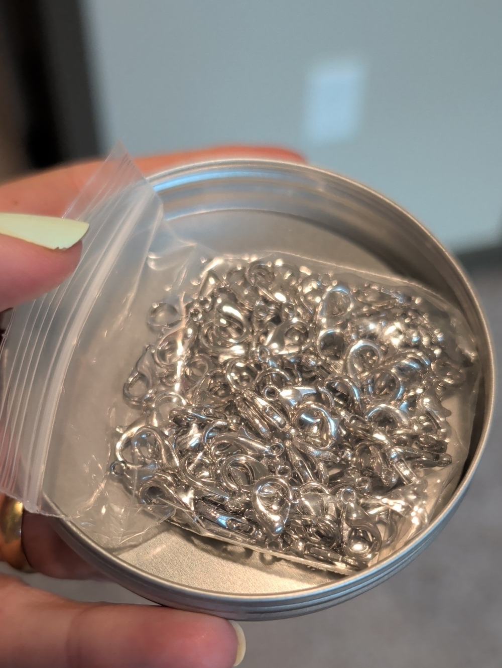 Bag of Silver Lobster Claw Clasps - Jewelry Findings
